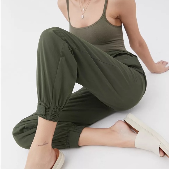 Urban Outfitters UO Evon Olive Paperbag Bag High Rise Joggers Size Small - Picture 2 of 16